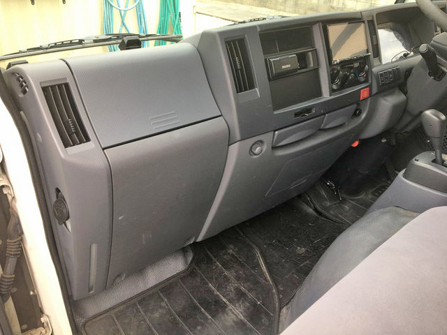 いすゞエルフパネルバン小型（2t・3t）[写真33]