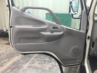 日野デュトロパネルバン小型（2t・3t）[写真26]