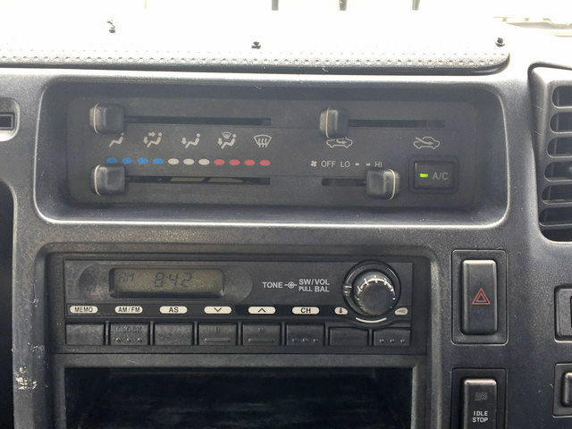 日野デュトロパネルバン小型（2t・3t）[写真36]