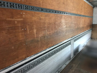 三菱ふそうスーパーグレートアルミウイング大型（10t）[写真10]