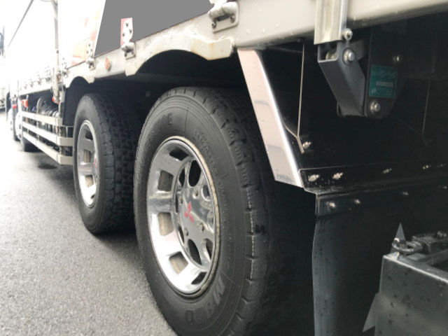 三菱ふそうスーパーグレートアルミウイング大型（10t）[写真14]