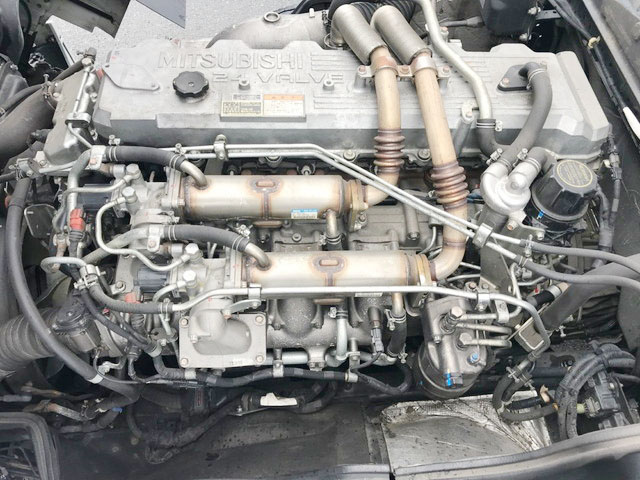 三菱ふそうスーパーグレートアルミウイング大型（10t）[写真20]