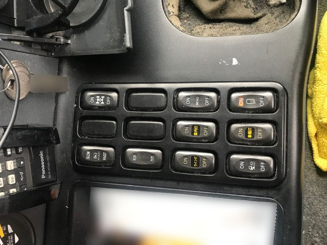 三菱ふそうスーパーグレートアルミウイング大型（10t）[写真29]