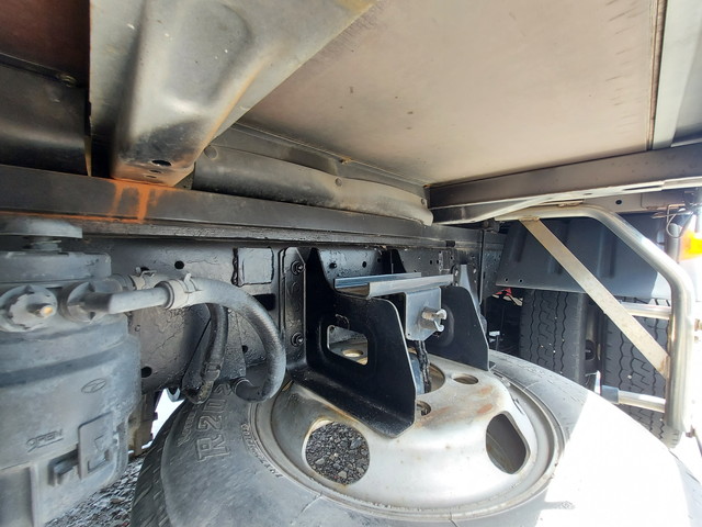 日野デュトロ幌ウイング小型（2t・3t）[写真19]