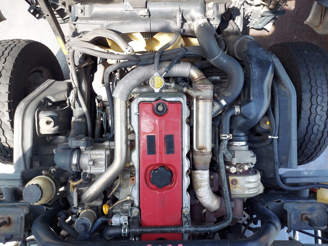 日野デュトロ幌ウイング小型（2t・3t）[写真24]