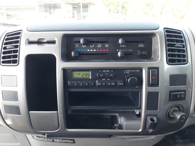 日野デュトロ幌ウイング小型（2t・3t）[写真37]