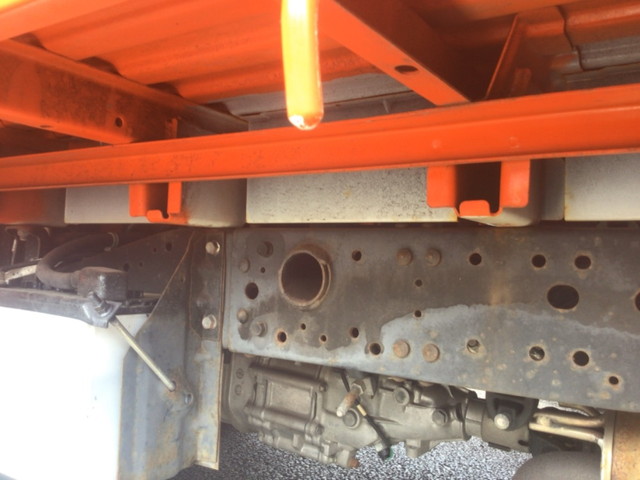 日産バネット平ボディ小型（2t・3t）[写真10]