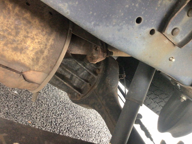 日産バネット平ボディ小型（2t・3t）[写真13]