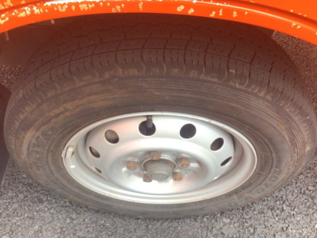 日産バネット平ボディ小型（2t・3t）[写真17]