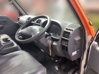 日産バネット平ボディ小型（2t・3t）[写真21]