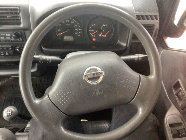 日産バネット平ボディ小型（2t・3t）[写真25]