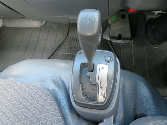 いすゞエルフ冷凍車（冷蔵車）小型（2t・3t）[写真15]