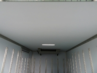 いすゞエルフ冷凍車（冷蔵車）小型（2t・3t）[写真20]