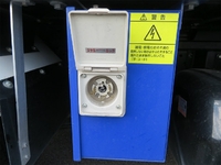 いすゞエルフ冷凍車（冷蔵車）小型（2t・3t）[写真31]