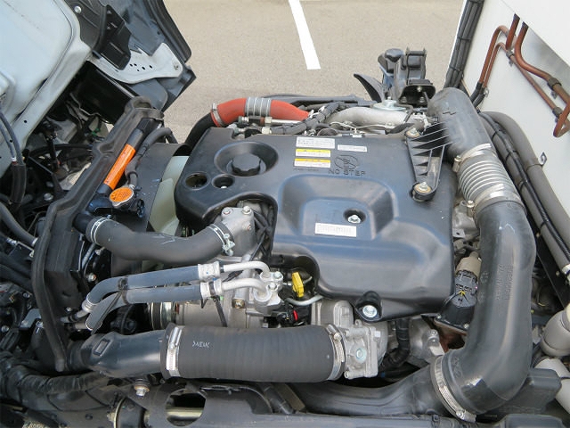 いすゞエルフ冷凍車（冷蔵車）小型（2t・3t）[写真34]