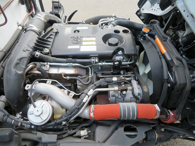 いすゞエルフ冷凍車（冷蔵車）小型（2t・3t）[写真35]