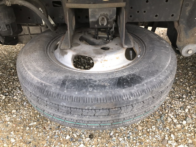 日野デュトロ平ボディ小型（2t・3t）[写真18]