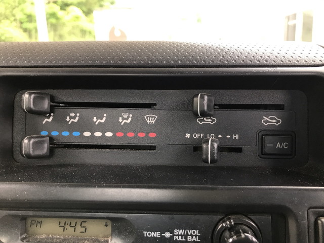 日野デュトロ平ボディ小型（2t・3t）[写真34]