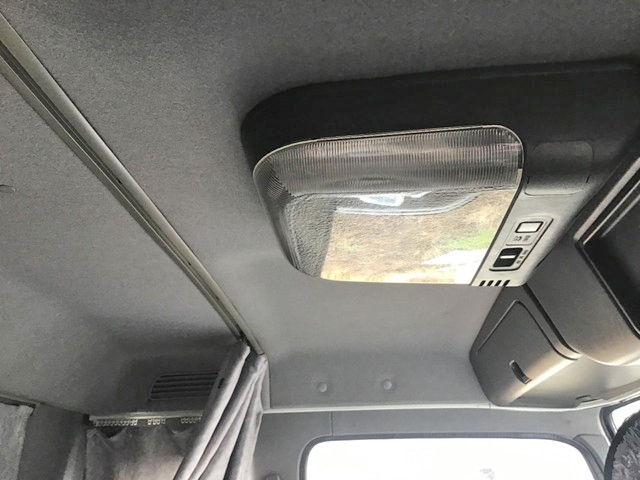 いすゞフォワードユニック4段増トン（6t・8t）[写真32]