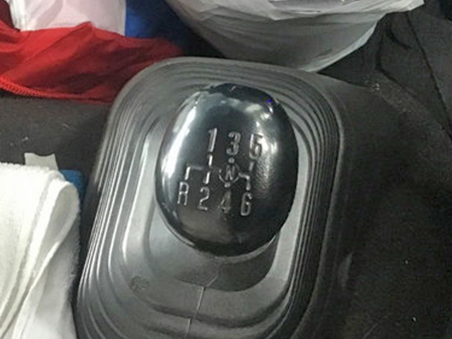 いすゞフォワードユニック4段増トン（6t・8t）[写真33]