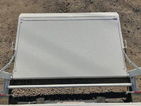 三菱ふそうキャンター平ボディ小型（2t・3t）[写真14]