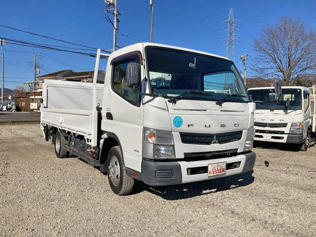 三菱ふそうキャンター平ボディ小型（2t・3t）[写真03]