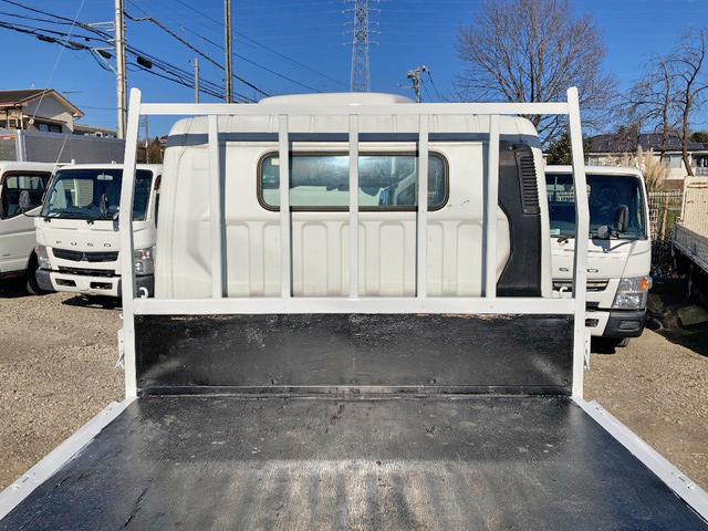 三菱ふそうキャンター平ボディ小型（2t・3t）[写真08]