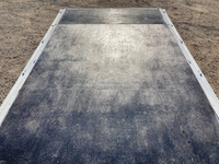 三菱ふそうキャンター平ボディ小型（2t・3t）[写真09]