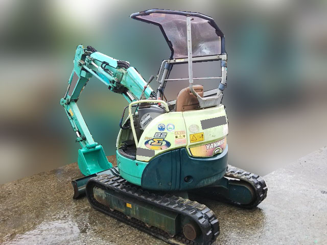 ヤンマーミニユンボ（ミニバックホー）[写真02]