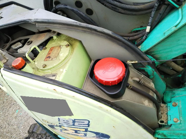 ヤンマーミニユンボ（ミニバックホー）[写真04]