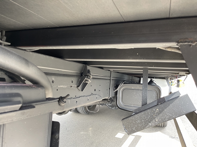 日野レンジャーセルフクレーン3段増トン（6t・8t）[写真10]