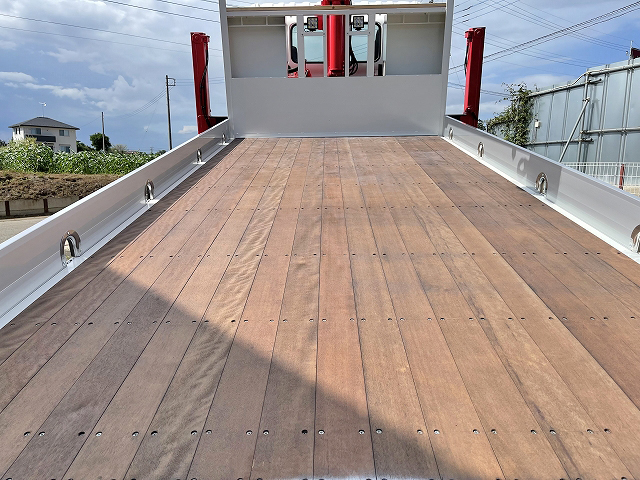 日野レンジャーセルフクレーン3段増トン（6t・8t）[写真16]