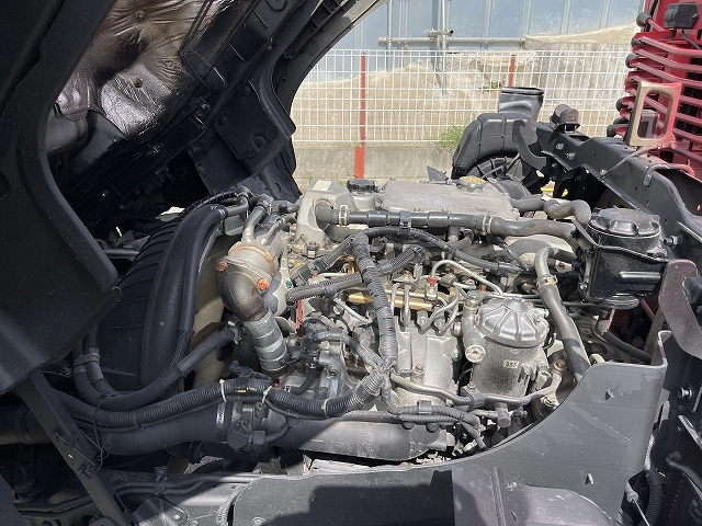 日野レンジャーセルフクレーン3段増トン（6t・8t）[写真28]