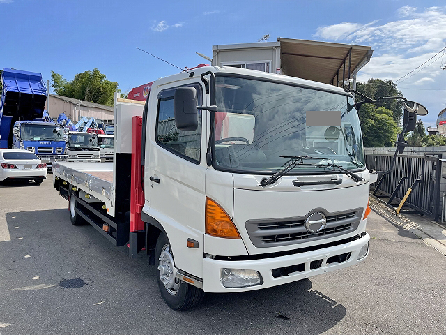 日野レンジャーセルフクレーン3段増トン（6t・8t）[写真03]