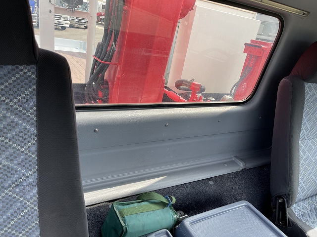 日野レンジャーセルフクレーン3段増トン（6t・8t）[写真33]