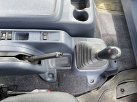 日野レンジャーセルフクレーン3段増トン（6t・8t）[写真37]