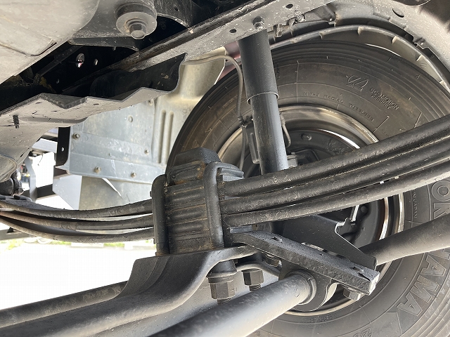 日野レンジャーセルフクレーン3段増トン（6t・8t）[写真08]