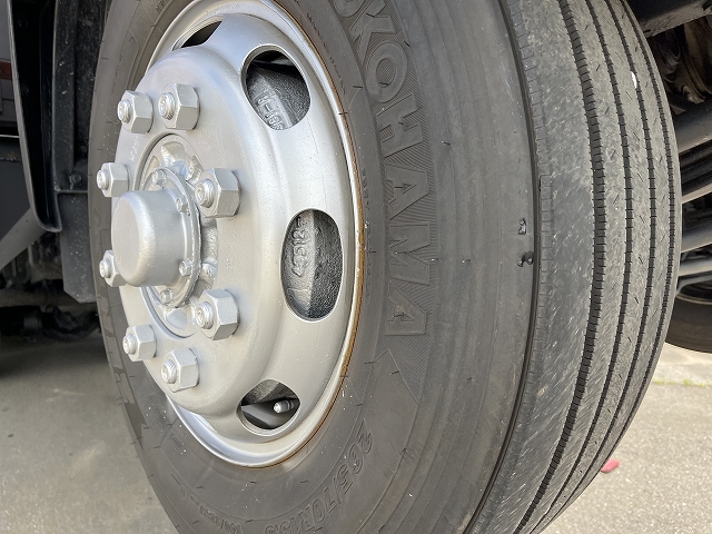 日野レンジャーセルフクレーン3段増トン（6t・8t）[写真09]