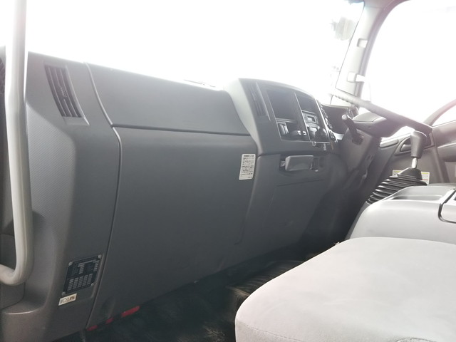 いすゞフォワードアルミブロック増トン（6t・8t）[写真32]