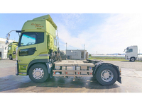 UDトラックスクオントレーラーヘッド（トラクターヘッド）大型（10t）[写真03]