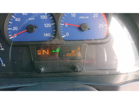 UDトラックスクオントレーラーヘッド（トラクターヘッド）大型（10t）[写真09]