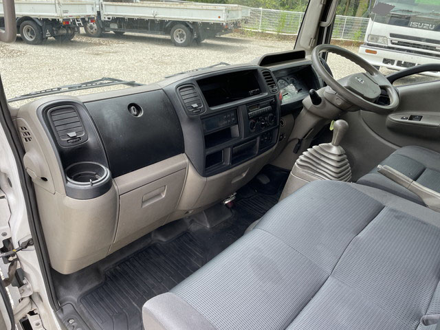 日産アトラス冷凍車（冷蔵車）小型（2t・3t）[写真30]