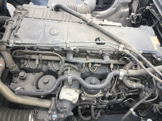 三菱ふそうスーパーグレートアルミウイング大型（10t）[写真18]