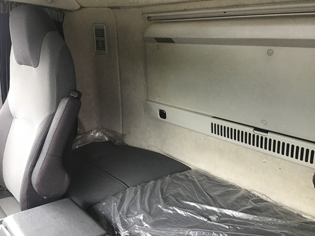 三菱ふそうスーパーグレートアルミウイング大型（10t）[写真22]