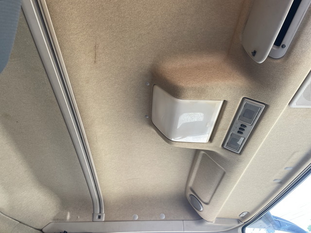 三菱ふそうスーパーグレートアルミウイング大型（10t）[写真33]