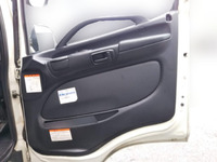 日野レンジャーアルミウイング中型（4t）[写真24]