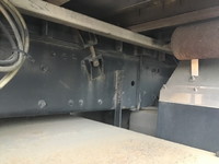 三菱ふそうスーパーグレートアルミウイング大型（10t）[写真17]