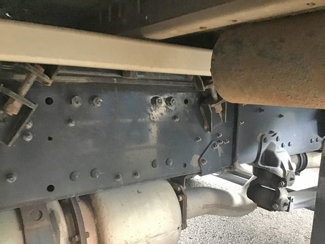 三菱ふそうスーパーグレートアルミウイング大型（10t）[写真18]