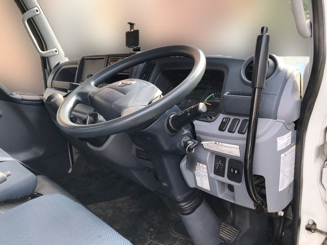 日産アトラスダンプ小型（2t・3t）[写真28]