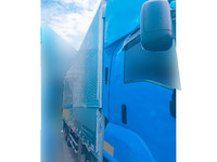 いすゞギガアルミウイング大型（10t）[写真04]